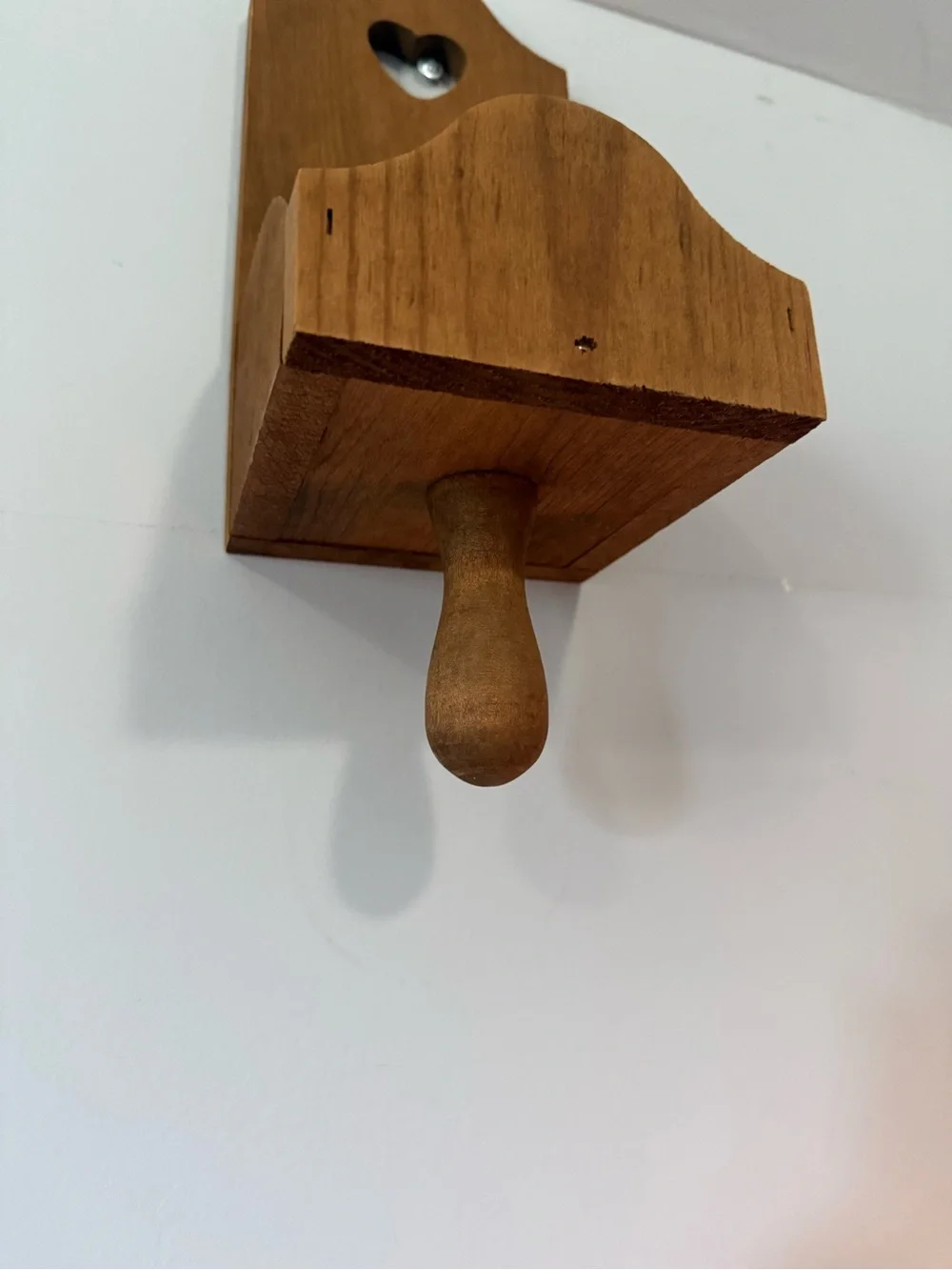 Wooden Wall-Mounted Key and Mail Holder in Brown